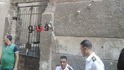 إخلاء ٧ منازل  بدرب بهلول في مصر القديمة خوفا من الانهيار  المفاجئ | صور