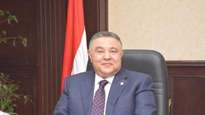 محافظ البحر الأحمر: توقيع 79 عقد تقنين لأراضي الدولة