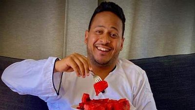 كريم عفيفي بالجلابية: 