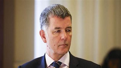 أصوله ليبية وسفير سابق لدى تركيا.. بريطانيا تعين رئيسا جديدا للمخابرات