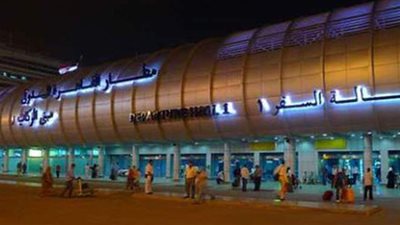 إحباط  محاولة تهريب شيش إليكترونية بحوزة راكب في مطار القاهرة