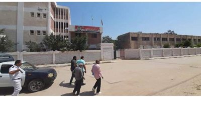 لجنة  بالقنطرة غرب تتفقد مقار اللجان الانتخابية للاطمئنان على جاهزيتها