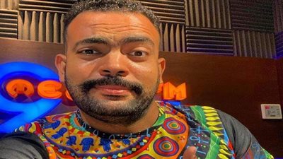 خالد عليش يخضع لعملية فتق في السرة