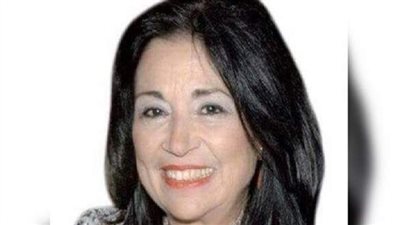 إزميرالدا حداد تلقي محاضرة عن 