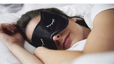 دراسة أمريكية تحدد ارتباطا غريبا بين الفقر والنوم