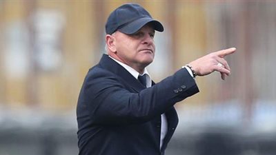 فيورنتينا يعلن بقاء مدربه جوسيبي ياكيني في الموسم المقبل