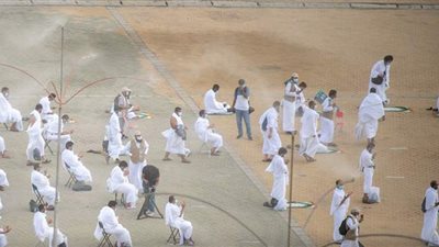 لأول مرة في مناسك الحج.. روبوت يقدم فتاوى للحجيج