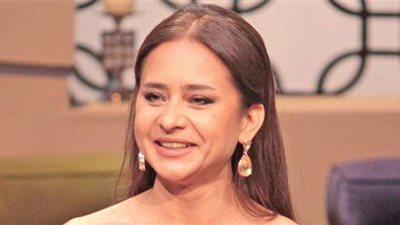 نيللي كريم تكشف كواليس موافقة أبنائها على زواجها | فيديو