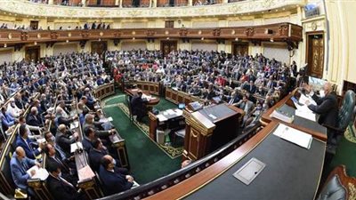 مطالبات برلمانية بسرعة تعديل قانون الخدمة المدنية لحسم أزمة موظفي الصناديق  ​