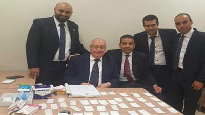 ضبط ترامادول داخل علبة أدوية بحوزة راكب في مطار القاهرة