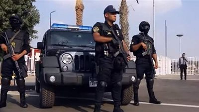 الداخلية تبدأ تطبيق إجراءات منع توقف السيارات بطرق الكورنيش في المحافظات