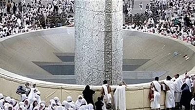 توافد حجاج بيت الله الحرام إلى مشعر منى لرمي جمرة العقبة الكبرى | فيديو