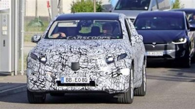 التمويهات تخفي تفاصيل سيارة BMW الفئة الثالثة الكهربائية