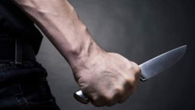 شاب يقتل والدته بسكين ويلقي بشقيقه من الطابق الرابع  في بنها