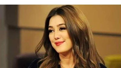 كندة علوش: لا أنتمي  للإخوان بأي صلة.وهذه حقيقة إشارة رابعة الخاصة بي