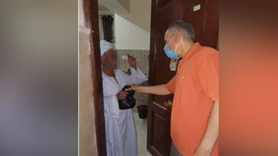 محافظة القاهرة تذبح ١٥ أضحية وتوزع لحومها على أهالي الأسمرات وروضة السيدة