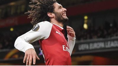 محمد النني يدعم أرسنال ضد تشيلسي على 