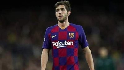 مدرب مانشستر سيتي يطلب ضم نجم برشلونة