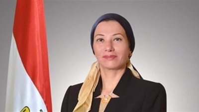 وزيرة البيئة تستعرض دراسة دمج القطاع غير الرسمي للعاملين بمنظومة المخلفات