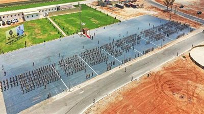 المشير حفتر يزور كتيبة طارق بن زياد للاطمئنان على جاهزيتها | صور