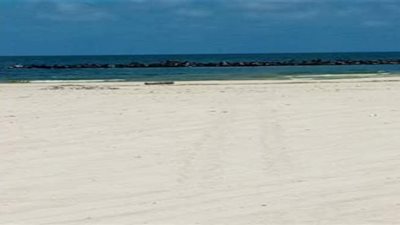 أسرة تعتدي على مسئولي شاطئ النخيل بعد منعهم من النزول