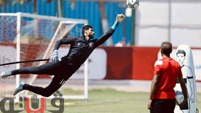 يانكون يشيد بمستوى رباعي حراسة المرمى في الأهلي