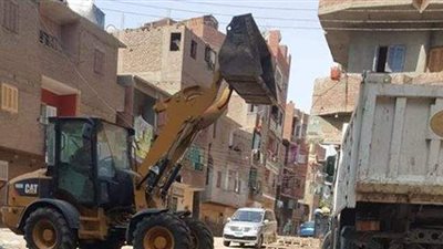 حملة نظافة بطريق 