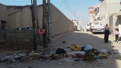 في ثالث أيام العيد.. انتشار أكوام القمامة بشوارع العريش | صور