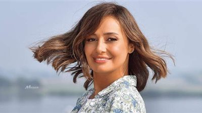 حلا شيحة بشكل مختلف في جلسة تصوير حديثة