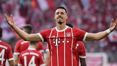 لاعب بايرن ميونيخ السابق يعلن اعتزاله نهائيا