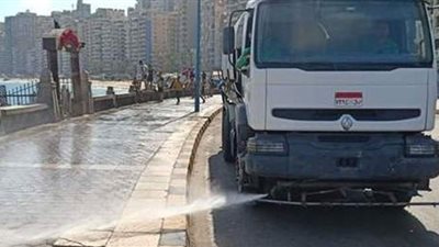تكثيف عمليات النظافة بالإسكندرية في ثالث أيام عيد الأضحى | صور