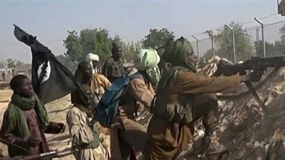 15 قتيلا بهجوم مسلحين يشتبه أنهم من 