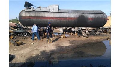 3 مصابين وخسائر مادية جسيمة في انفجار سيارة غاز  بقنا | صور