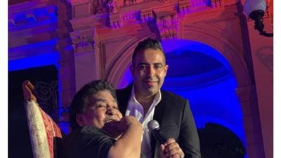 محمد عدوية ووالده يتألقان في حفل عيد الأضحى | صور