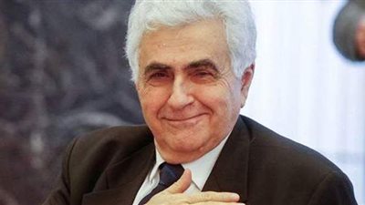 وزير الخارجية اللبناني ناصيف حتي يستقيل من منصبه