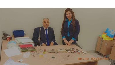 ضبط إيطالي حاول تهريب 45 قطعة مشغولات ذهبية حول جسده بمطار القاهرة | صور