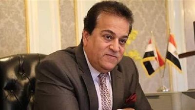 وزير التعليم العالي يعلن عن تقدم مصر في تصنيف الجامعات الإسباني