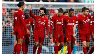 نجم منتخب الجزائر يقترب من ليفربول