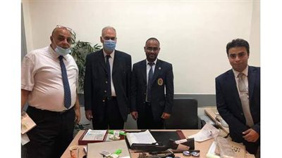 ضبط بندقية ضغط هواء بحوزة راكب في مطار القاهرة