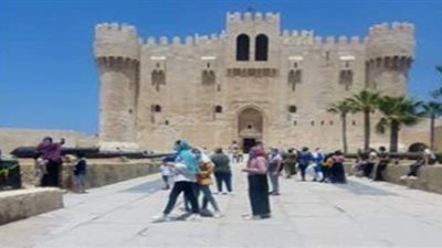 قلعه قايتباى بالإسكندرية  كاملة العدد..  آخر أيام العيد