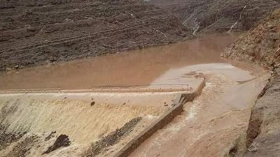 انهيار سد الرونة في اليمن بسبب الأمطار الغزيرة| فيديو