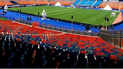 الأهلي يخطر 