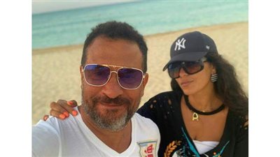 ماجد المصري ينشر صورة رفقة زوجته.. ويعلق: حب عمري