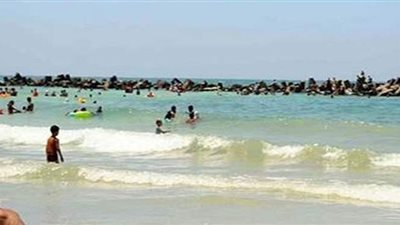 غرق شابين وإنقاذ ٤ آخرين  بالعجمي