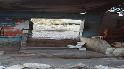 غلق معابر غير قانونية بسور السكك الحديدية بشبين القناطر