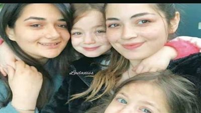 ليلى أحمد زاهر تنشر صورة مع إخوتها