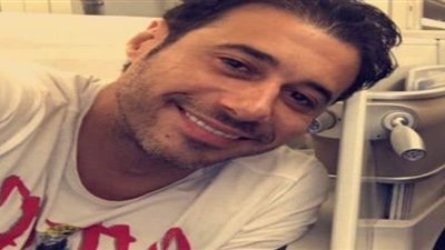 رأي أحمد السعدني في أغنية إليسا 