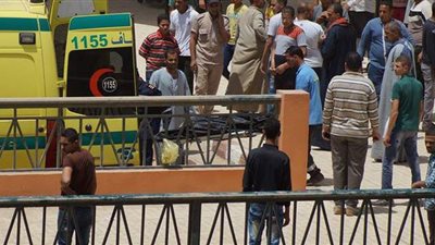 والد العريس قلبها ضلمة.. تفاصيل مقتل فلاح حاول ركن سيارته أمام صوان حفل زفاف بأسيوط