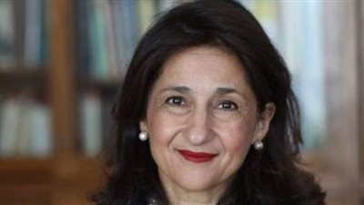 وزيرة الهجرة تهنئ 