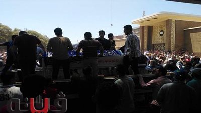 أهل الشرقية يودعون النائب البرلمانى 